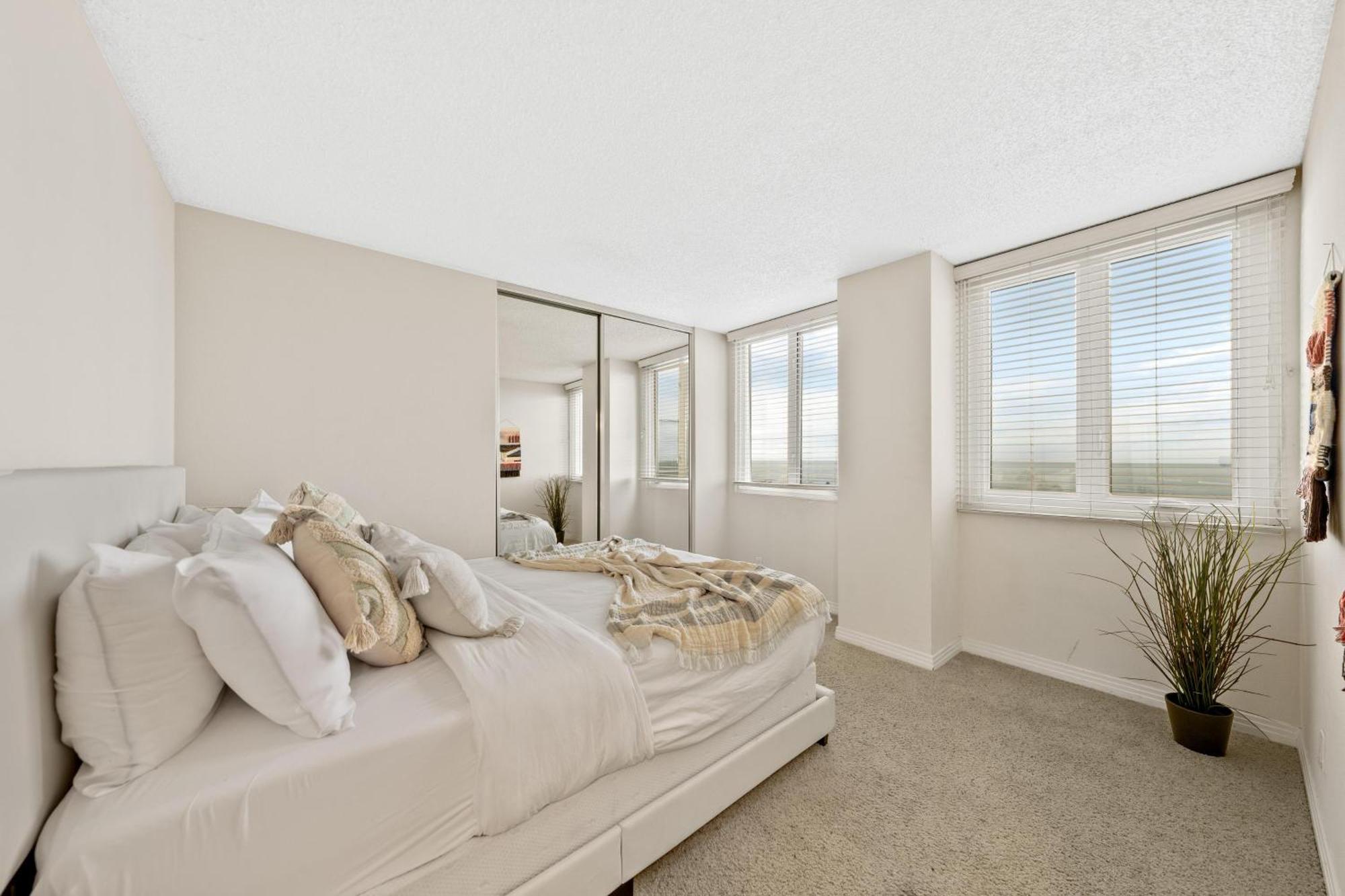 The Tulip Marina Highrise With Ocean View Apartamento