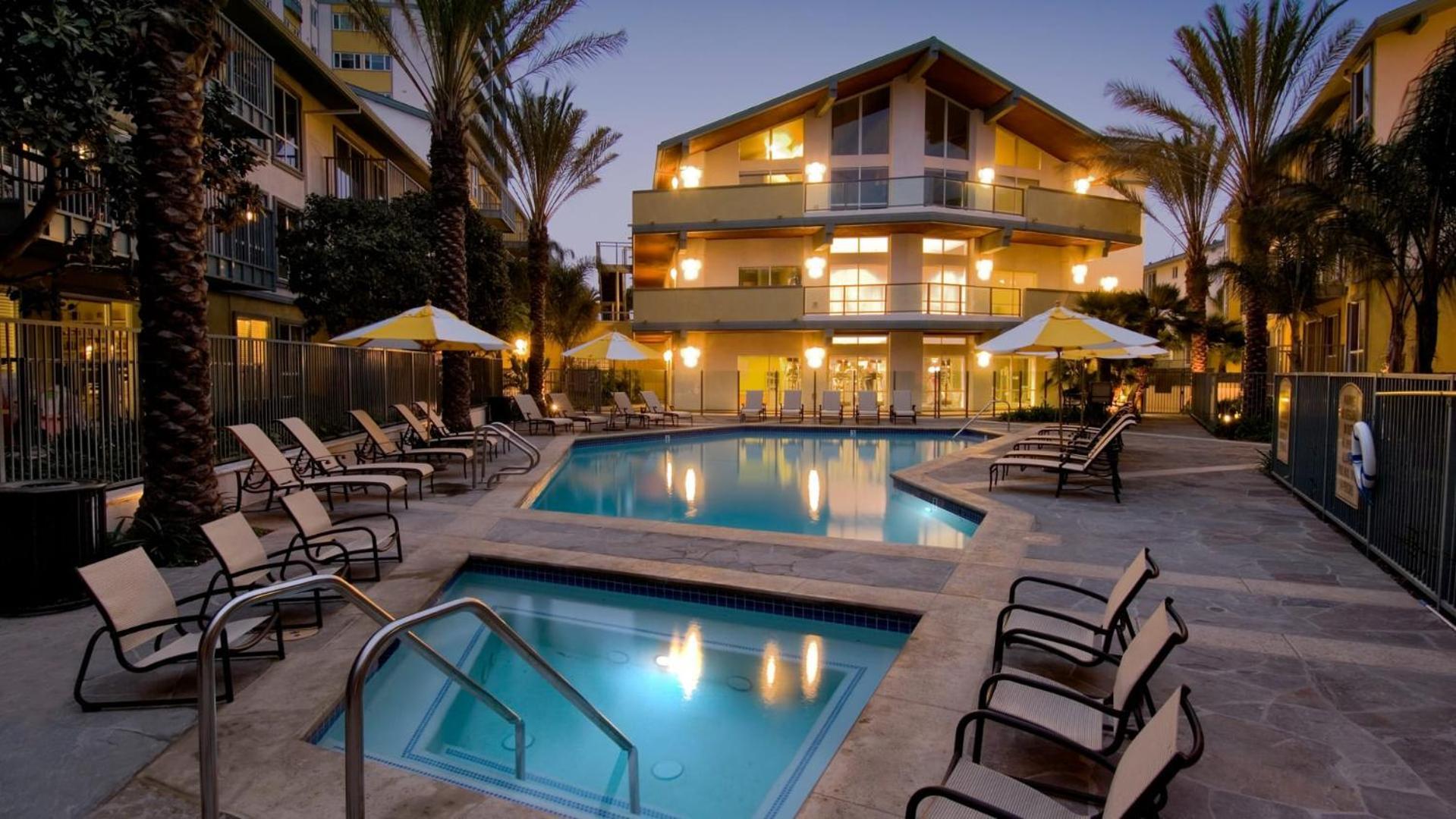 The Tulip Marina Highrise With Ocean View Apartamento