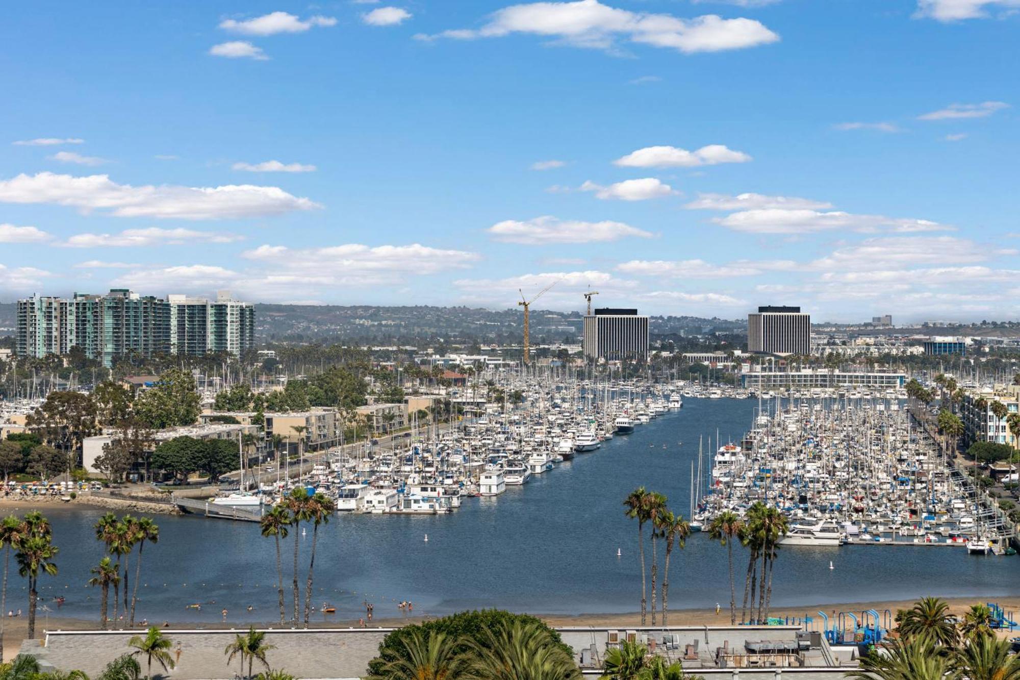 The Tulip Marina Highrise With Ocean View * Los Angeles