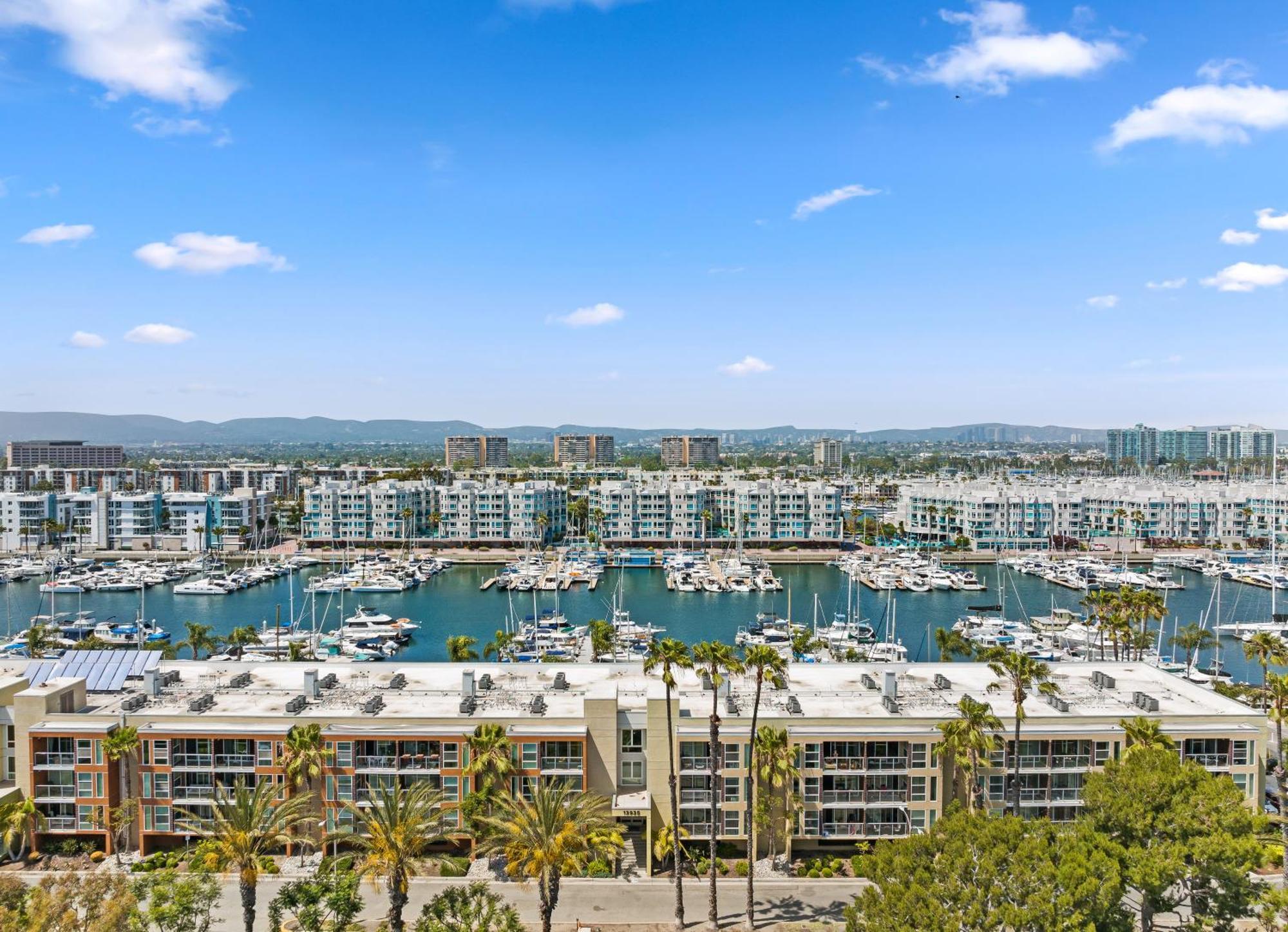 The Tulip Marina Highrise With Ocean View